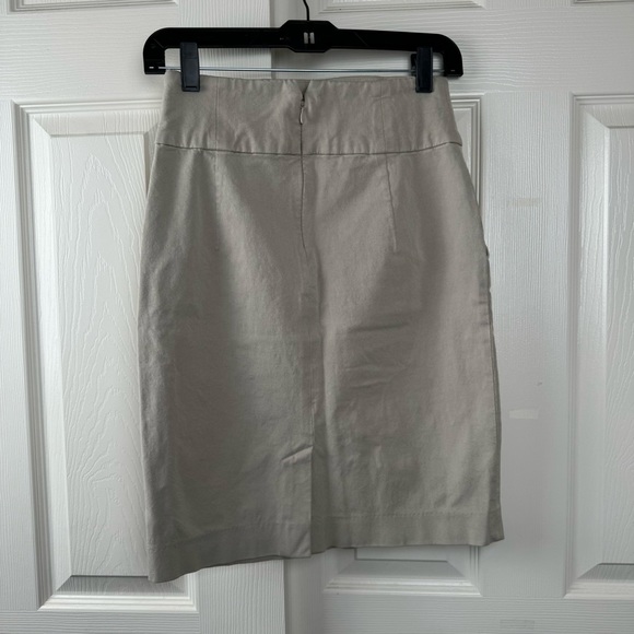 Banana Republic Beige Mini Skirt Stretch Size 2 Cotton Blend - Picture 3 of 8